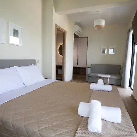 Trinasus Otel