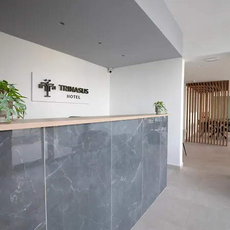 Trinasus Otel